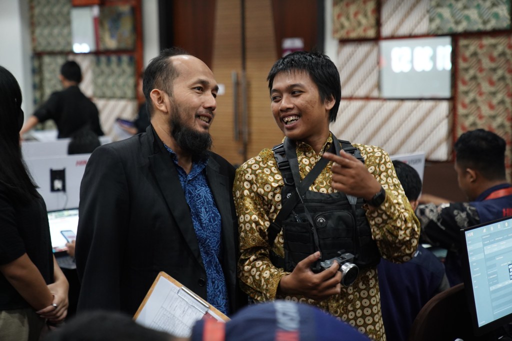 Jivagraphy bekerja profesional